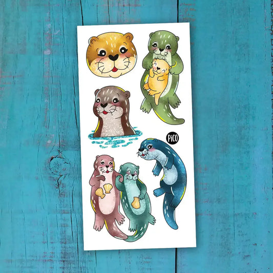 Pico - Playful Otters