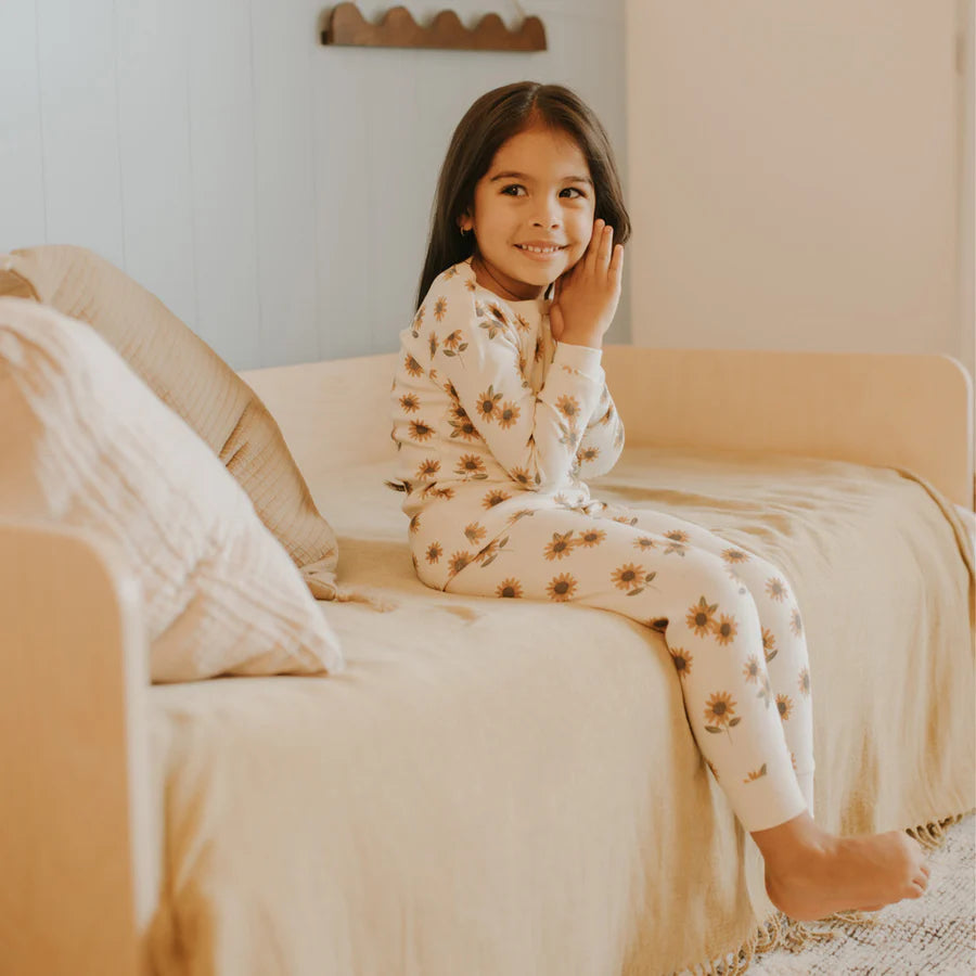 Petit Lem - Sunflower Print on Antique White PJ Set/Ensemble pyjama beige à imprimé de tournesols pour enfant