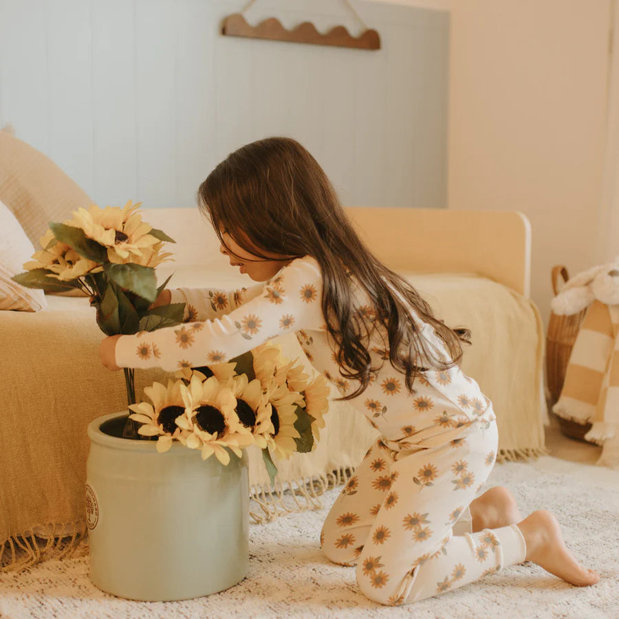 Petit Lem - Sunflower Print on Antique White PJ Set/Ensemble pyjama beige à imprimé de tournesols pour enfant