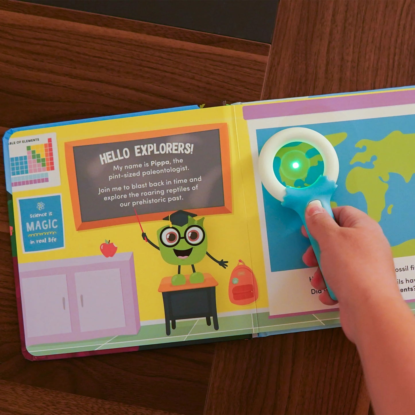 Glo Pals - Light Up Library - Pippa's Prehistoric Pals