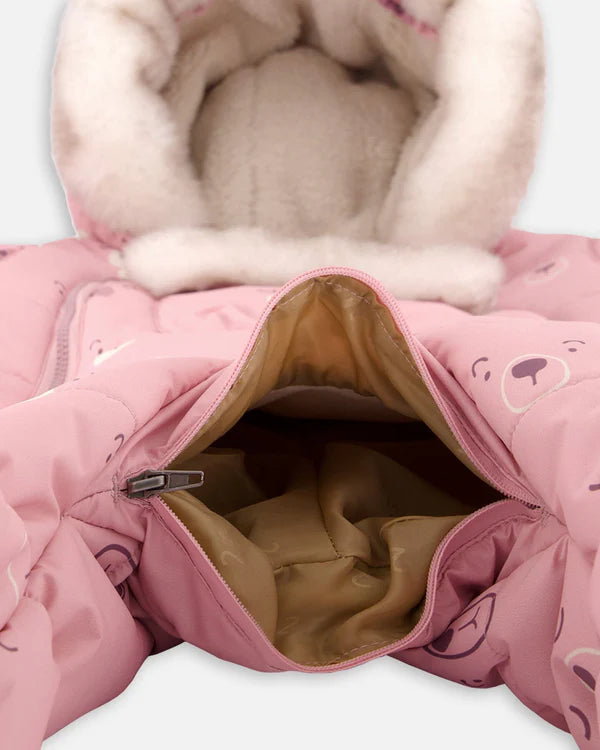 Deux Par Deux - One Piece Baby Snowsuit Pink Bears Designed For Car Seat/Habit de neige une-pièce rose imprimé d'ours pour sièges d'auto et poussettes