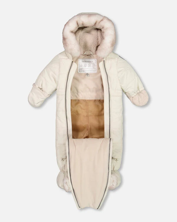 Deux Par Deux - One Piece Baby Bear Face Snowsuit Silver White Designed For Car Seat/Habit de neige une-pièce à tête d'ours blanc argenté pour sièges d'auto et poussettes