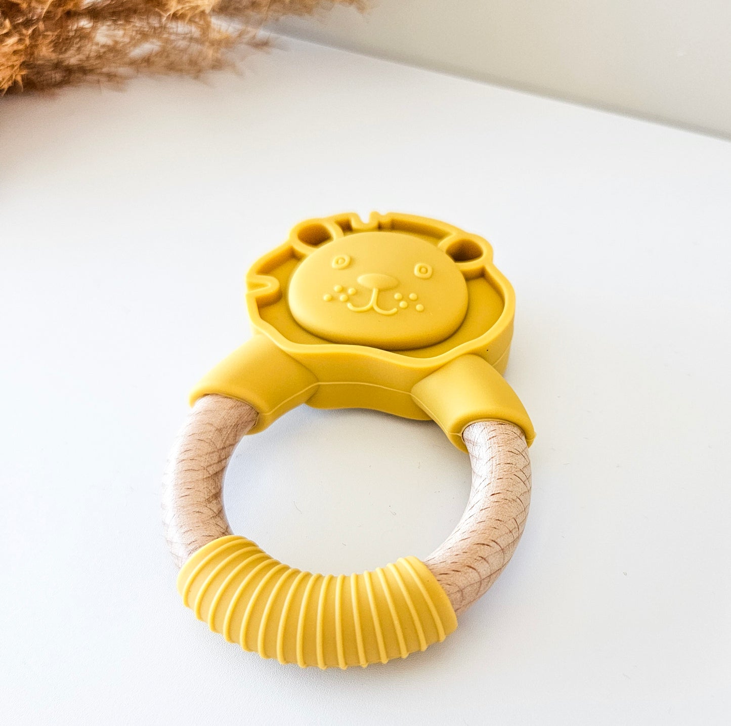 Jululu Lion Teether Mustard